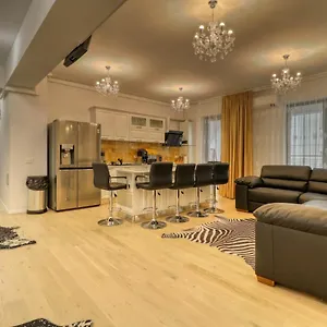  Apartment Luxurious 2 Bedroom In Herastrau